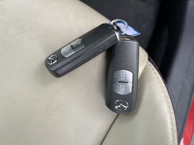 MAZDA DEMIO 2014 Image 31