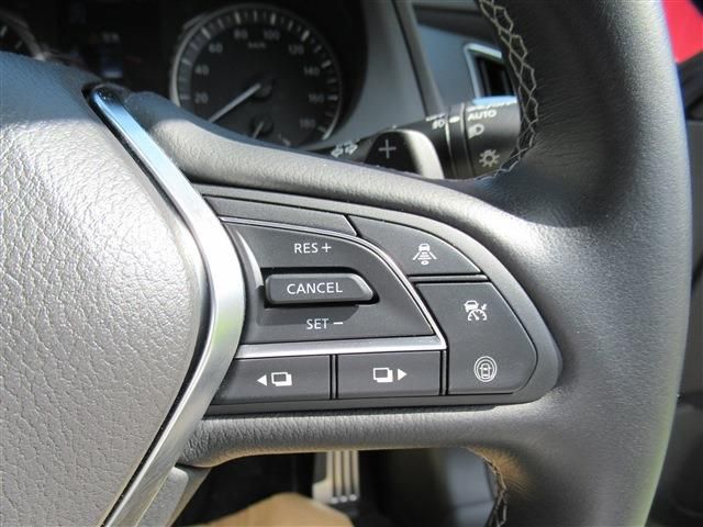 NISSAN SKYLINE 2022 Image 31