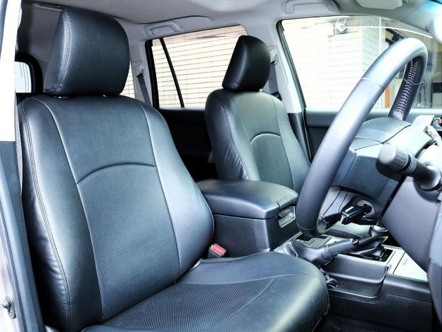 TOYOTA LANDCRUISER PRADO 2020 Image 31