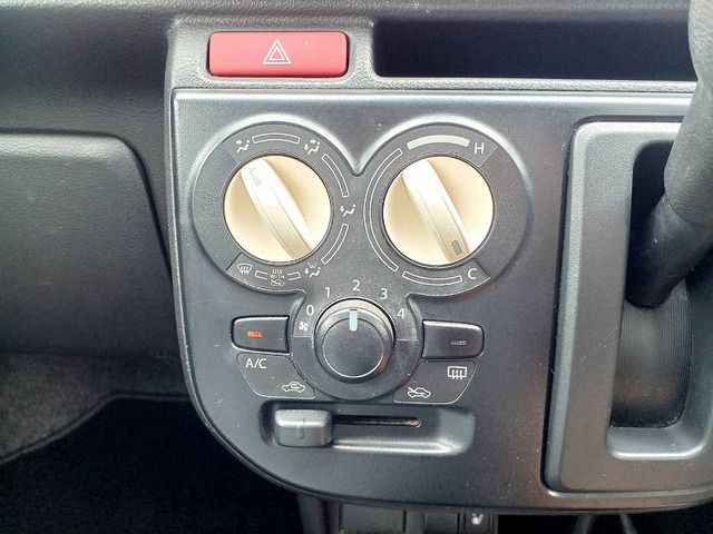 SUZUKI ALTO 2015 Image 31