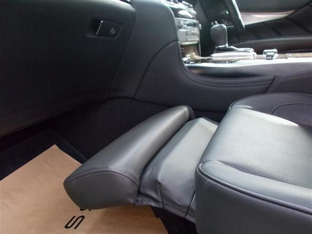 NISSAN FUGA 2016 Image 31