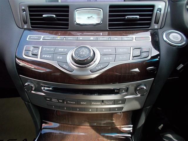 NISSAN FUGA 2016 Image 31