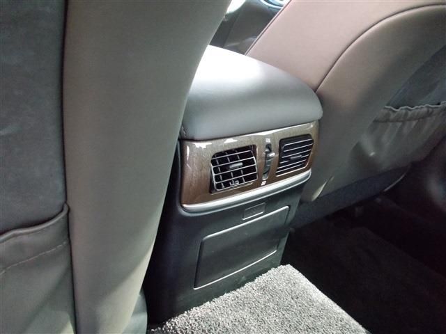 NISSAN FUGA 2016 Image 31