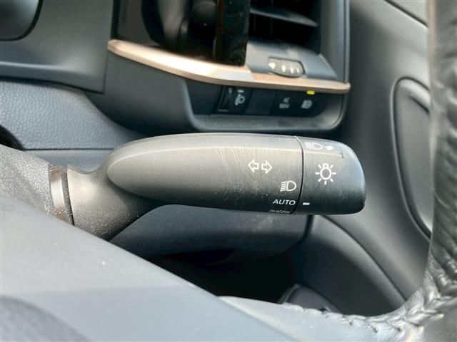 TOYOTA CROWN CROSSOVER 2022 Image 31