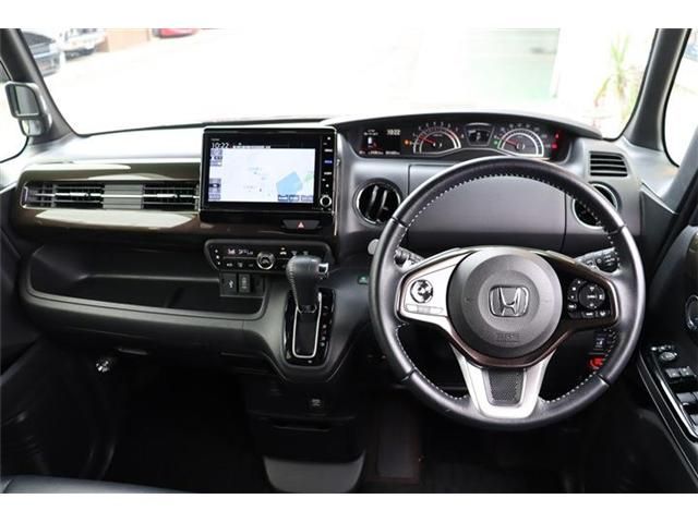 HONDA N BOX CUSTOM 2020 Image 31