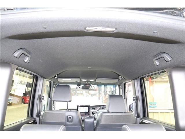 HONDA N BOX CUSTOM 2020 Image 31