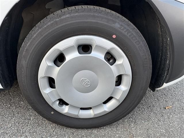 TOYOTA SIENTA HYBRID 2024 Image 31