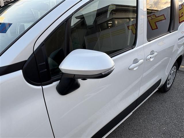 TOYOTA SIENTA HYBRID 2024 Image 31