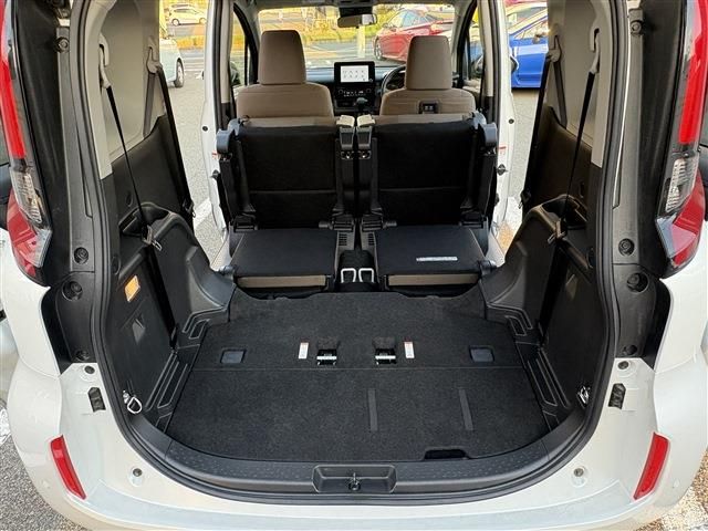 TOYOTA SIENTA HYBRID 2024 Image 31