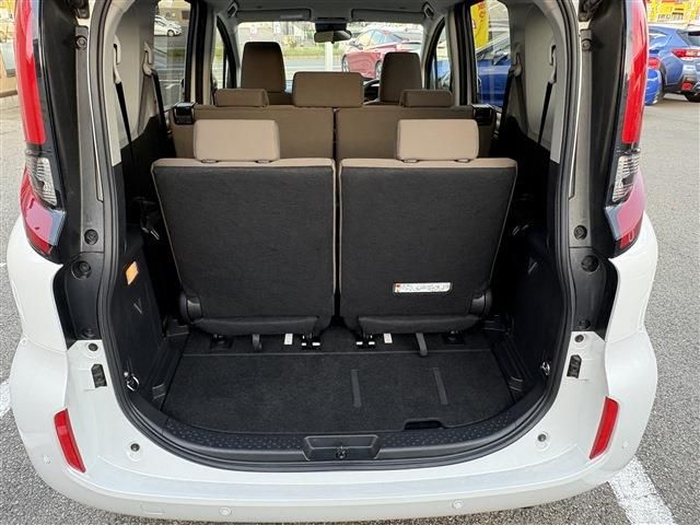 TOYOTA SIENTA HYBRID 2024 Image 31