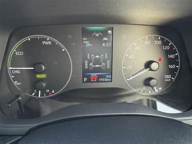 TOYOTA SIENTA HYBRID 2024 Image 31