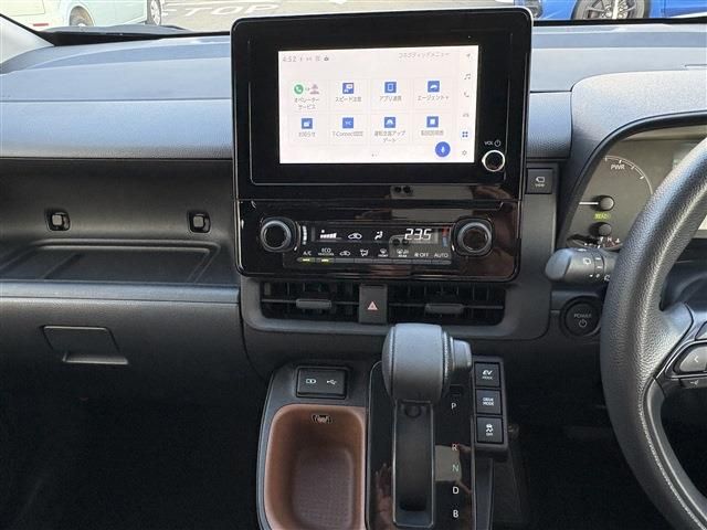 TOYOTA SIENTA HYBRID 2024 Image 31