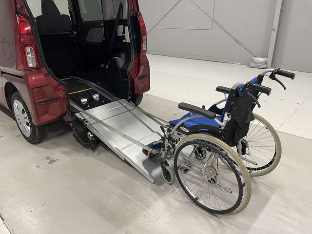 DAIHATSU TANTO 2019 Image 31