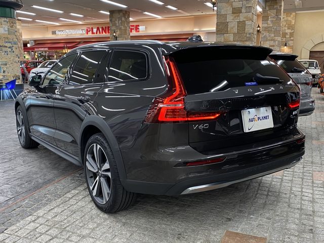 VOLVO V60 CROSS COUN 2024 Image 31
