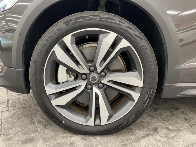 VOLVO V60 CROSS COUN 2024 Image 31