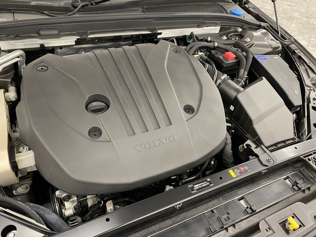 VOLVO V60 CROSS COUN 2024 Image 31
