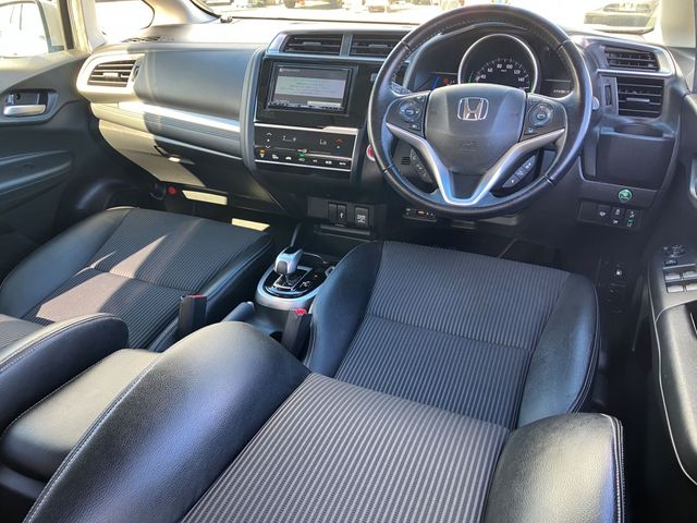 HONDA FIT HYBRID 4WD 2018 Image 31