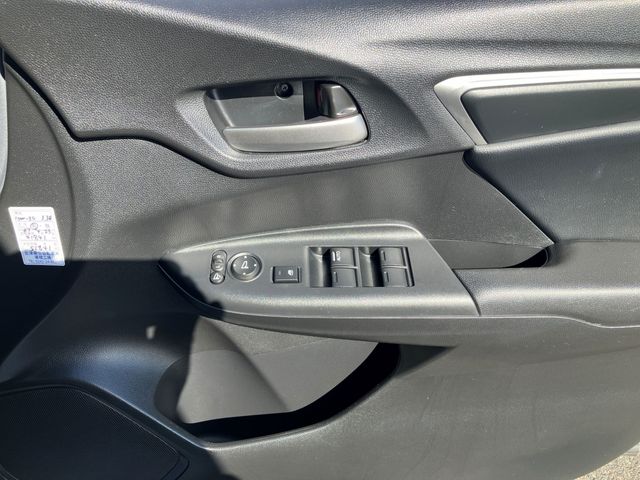 HONDA FIT HYBRID 4WD 2018 Image 31