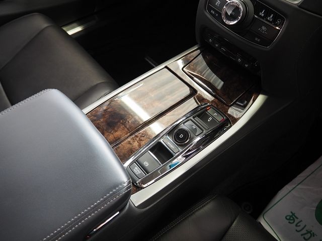 HONDA LEGEND HYBRID 2015 Image 31