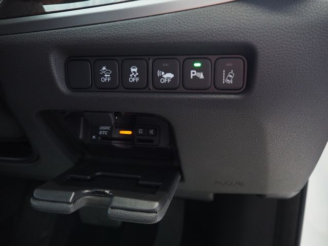 HONDA LEGEND HYBRID 2015 Image 31