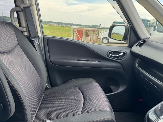 NISSAN SERENA  S-HYBRID 2013 Image 31