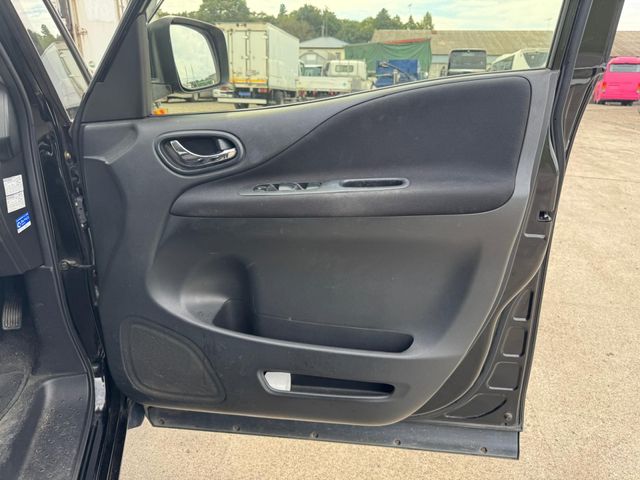 NISSAN SERENA  S-HYBRID 2013 Image 31