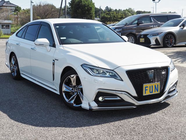 TOYOTA CROWN SEDAN HYBRID 2018 Image 31