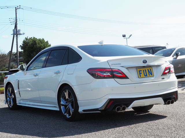 TOYOTA CROWN SEDAN HYBRID 2018 Image 31