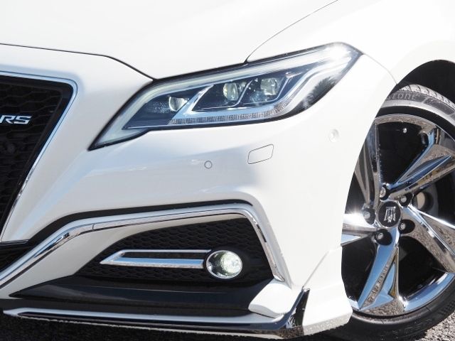 TOYOTA CROWN SEDAN HYBRID 2018 Image 31