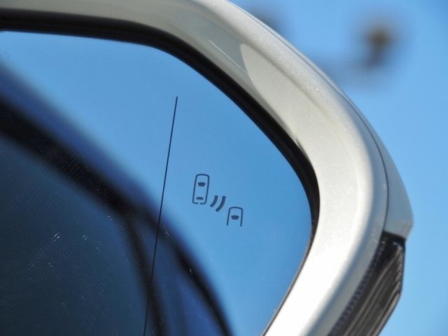 TOYOTA CROWN SEDAN HYBRID 2018 Image 31