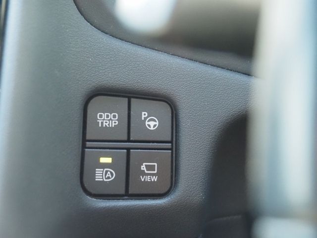 TOYOTA CROWN SEDAN HYBRID 2018 Image 31