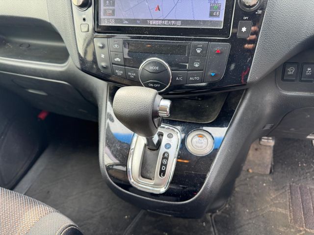 NISSAN SERENA  S-HYBRID 2014 Image 31