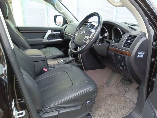 TOYOTA LANDCRUISER WAGON 2015 Image 31