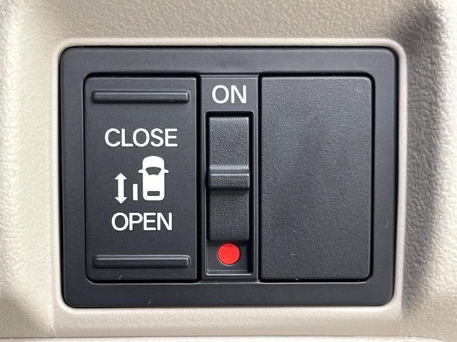 HONDA N BOX 2024 Image 31