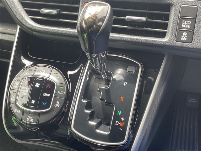 TOYOTA ESQUIRE 4WD 2014 Image 31