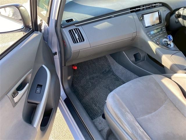 TOYOTA PRIUS 2009 Image 31