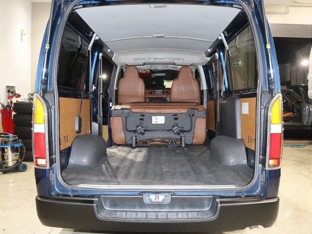 TOYOTA HIACE VAN 1.15T 2WD 2019 Image 31