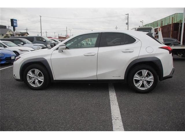 TOYOTA LEXUS UX250H 2018 Image 31