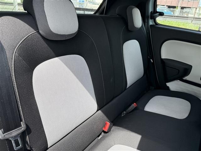 RENAULT TWINGO 2021 Image 31