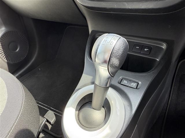 RENAULT TWINGO 2021 Image 31