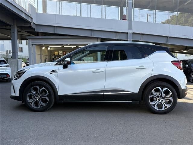 RENAULT CAPTUR 2021 Image 31