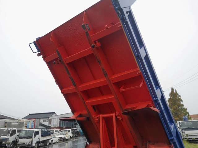 MITSUBISHI CANTER 2019 Image 31