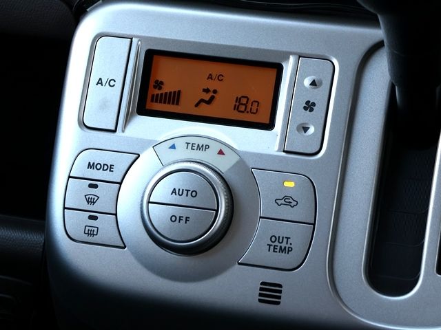 NISSAN MOCO 2010 Image 31