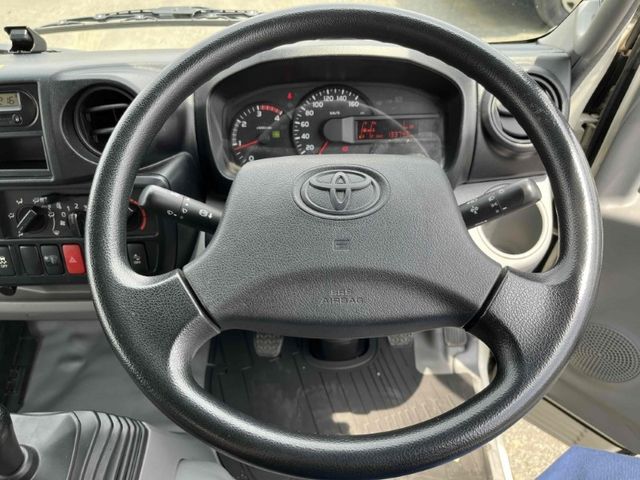 TOYOTA TOYOACE 2018 Image 31