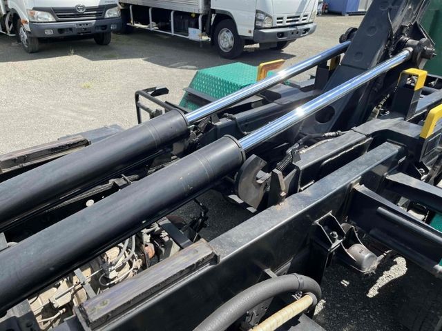 ISUZU FORWARD 2010 Image 31