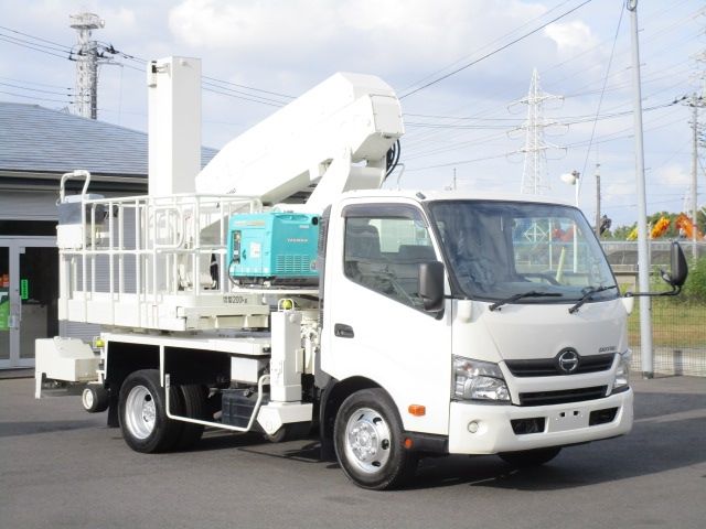 HINO DUTRO 2017 Image 31