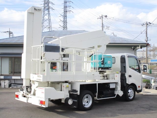 HINO DUTRO 2017 Image 31