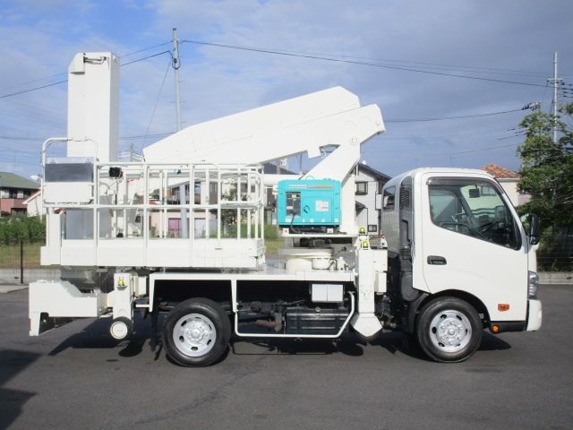 HINO DUTRO 2017 Image 31