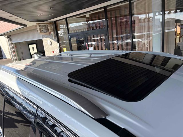 TOYOTA LEXUS LX600 2023 Image 31