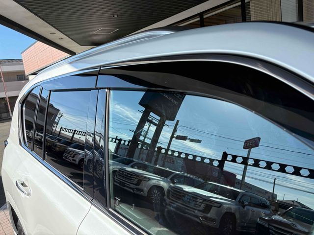 TOYOTA LEXUS LX600 2023 Image 31